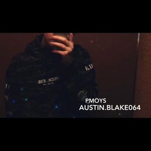 Meet your Posher, Austin